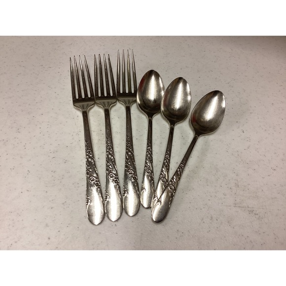 Oneida Other - Oneida Community Silver Plate Flatware Bridal Wreath Forks/Spoons Lot